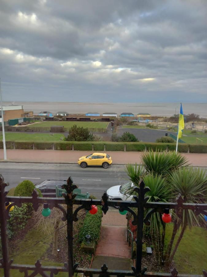 Savoy Hotel Fleetwood Exterior photo