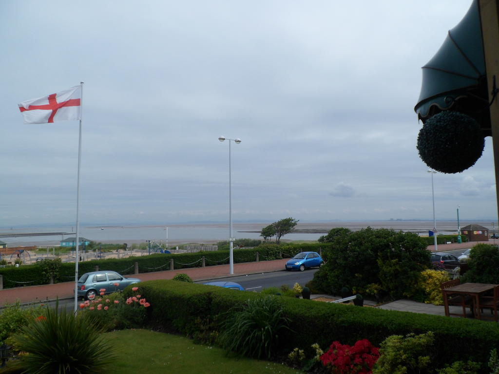 Savoy Hotel Fleetwood Exterior photo